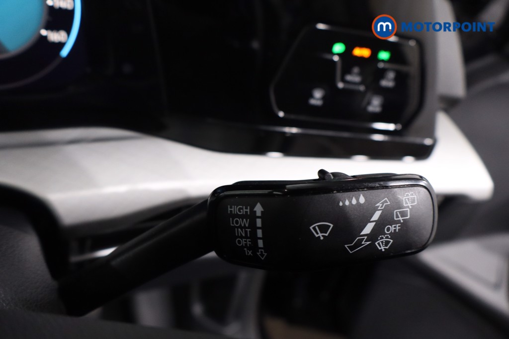 Volkswagen Golf Life Manual Petrol Hatchback - Stock Number (1609350) - 14th supplementary image