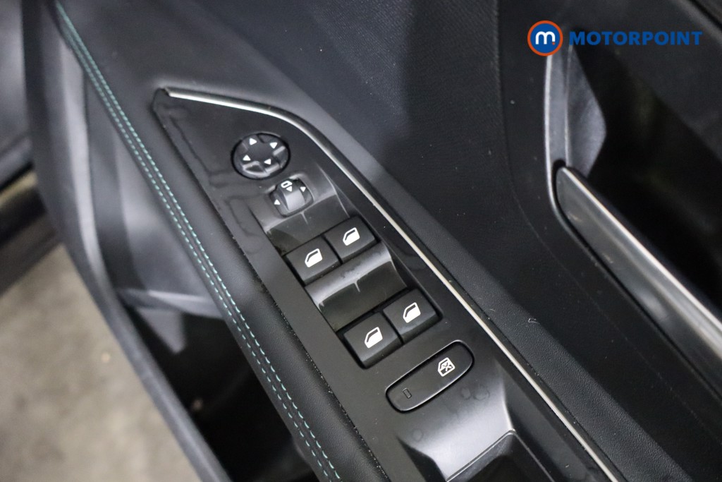 Peugeot 3008 Allure Automatic Petrol SUV - Stock Number (1609495) - 17th supplementary image