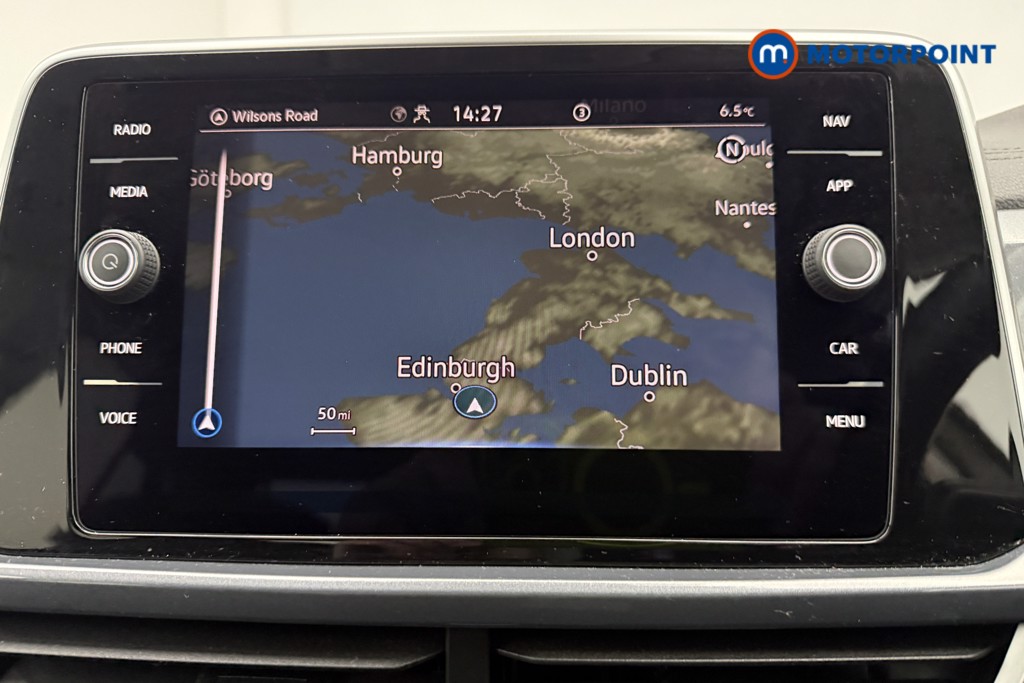 Volkswagen T-Roc Style Manual Petrol SUV - Stock Number (1609530) - 2nd supplementary image