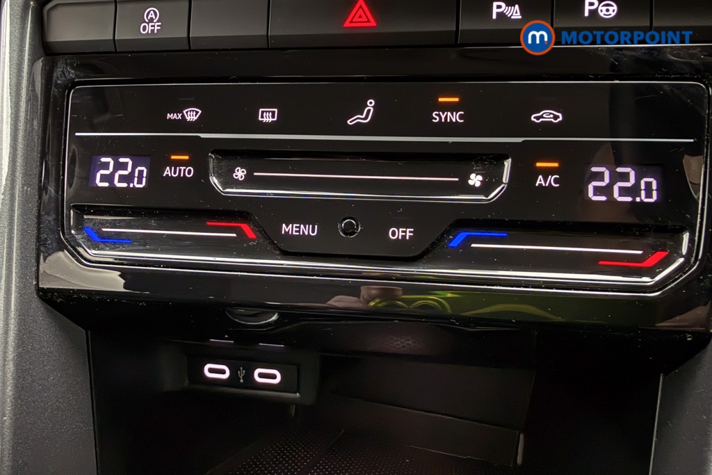 Volkswagen T-Roc Style Manual Petrol SUV - Stock Number (1609530) - 16th supplementary image