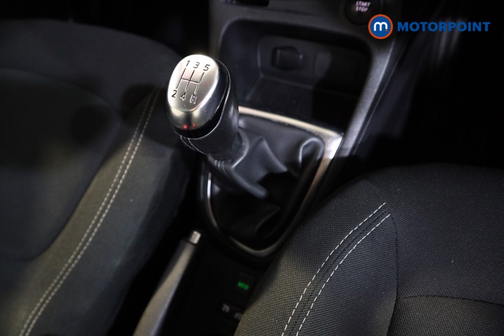 Renault Captur Iconic Manual Petrol SUV - Stock Number (1609728) - 10th supplementary image