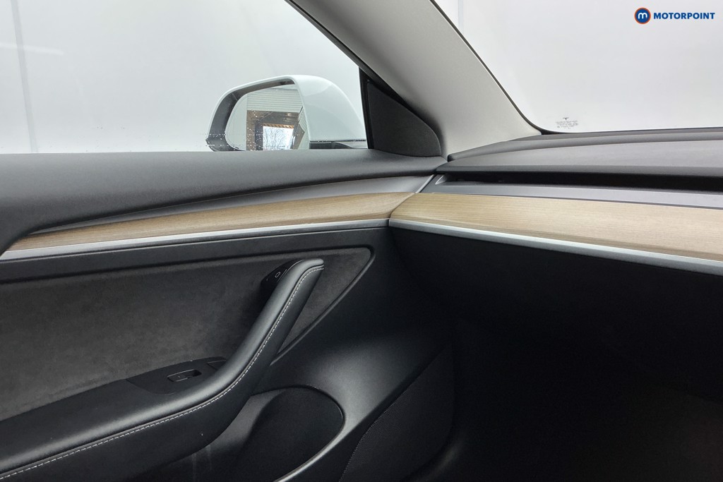 Tesla Model 3 Performance Automatic Electric Saloon - Stock Number (1609796) - 18th supplementary image