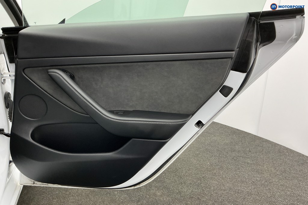 Tesla Model 3 Performance Automatic Electric Saloon - Stock Number (1609796) - 24th supplementary image