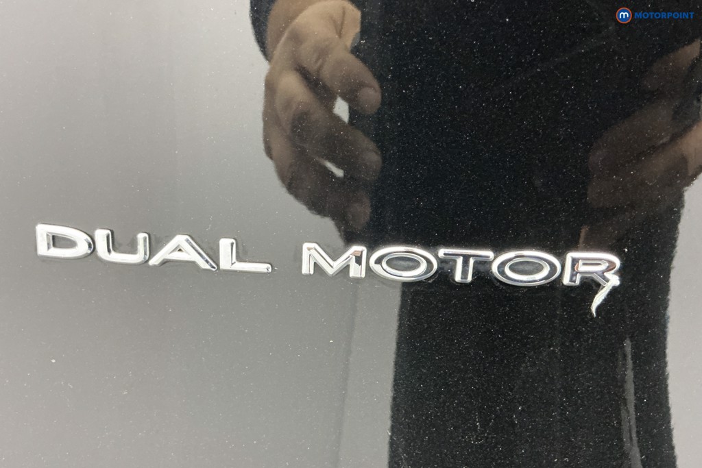 Tesla Model Y Long Range Automatic Electric SUV - Stock Number (1609799) - 32nd supplementary image