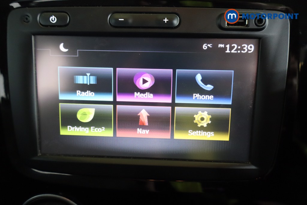 Renault Captur Iconic Manual Petrol SUV - Stock Number (1609883) - 4th supplementary image