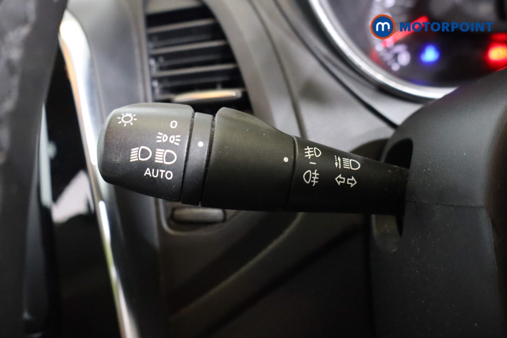 Renault Captur Iconic Manual Petrol SUV - Stock Number (1609883) - 15th supplementary image