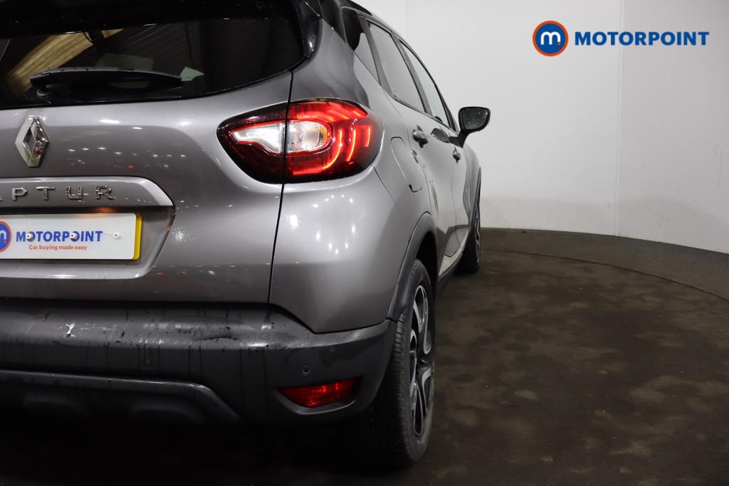 Renault Captur Iconic Manual Petrol SUV - Stock Number (1609883) - 28th supplementary image