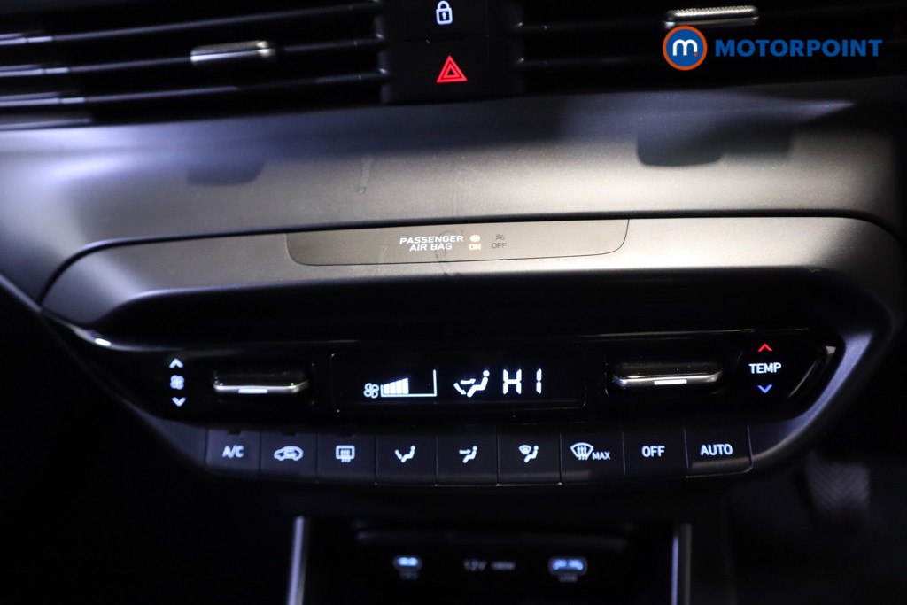 Hyundai I20 Premium Manual Petrol Hatchback - Stock Number (1610714) - 5th supplementary image