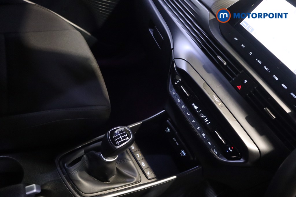 Hyundai I20 Premium Manual Petrol Hatchback - Stock Number (1610714) - 8th supplementary image