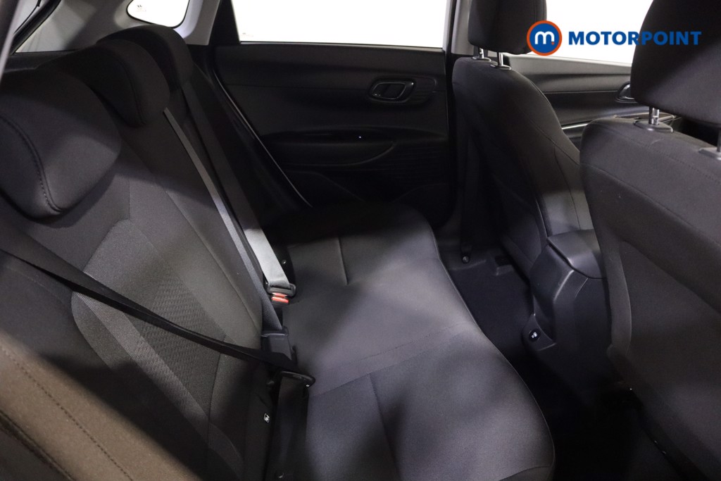 Hyundai I20 Premium Manual Petrol Hatchback - Stock Number (1610714) - 19th supplementary image