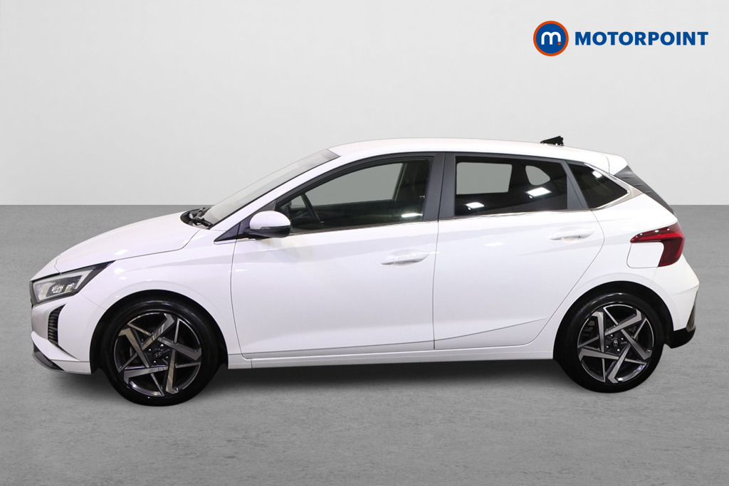 Hyundai I20 Premium Manual Petrol Hatchback - Stock Number (1610714) - Passenger side