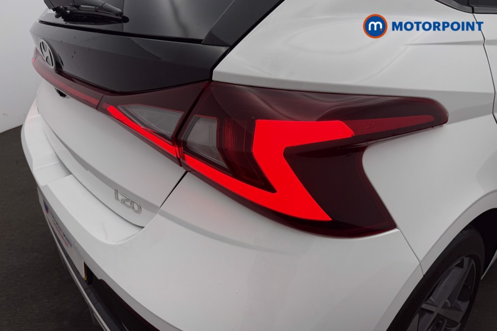 Hyundai I20 Premium Automatic Petrol Hatchback - Stock Number (1610745) - 16th supplementary image