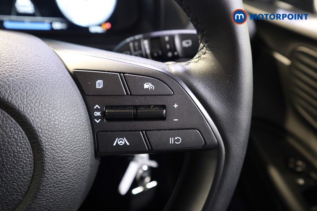 Hyundai I20 Premium Manual Petrol Hatchback - Stock Number (1610830) - 4th supplementary image