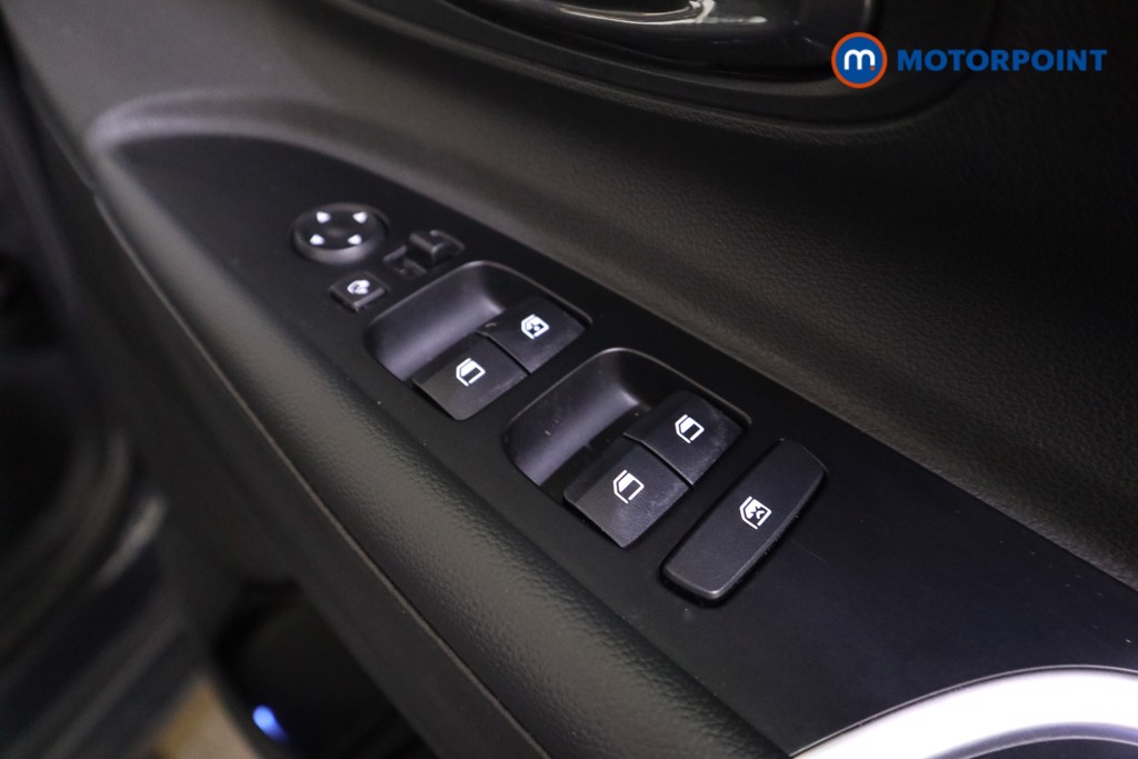 Hyundai I20 Premium Manual Petrol Hatchback - Stock Number (1610830) - 12th supplementary image