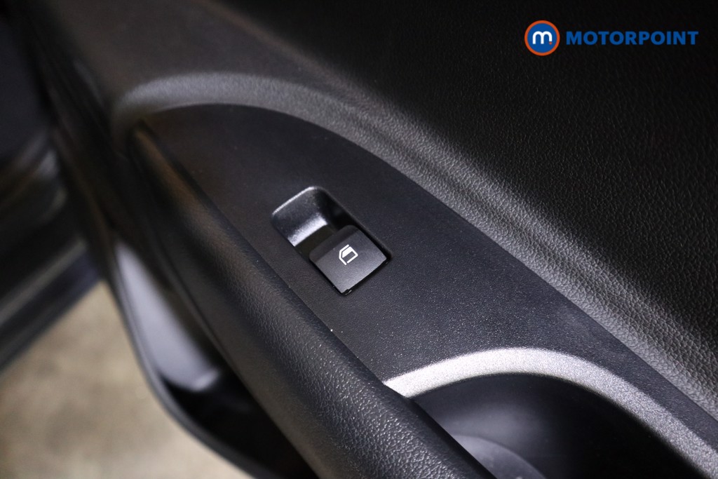 Hyundai I20 Premium Manual Petrol Hatchback - Stock Number (1610830) - 17th supplementary image