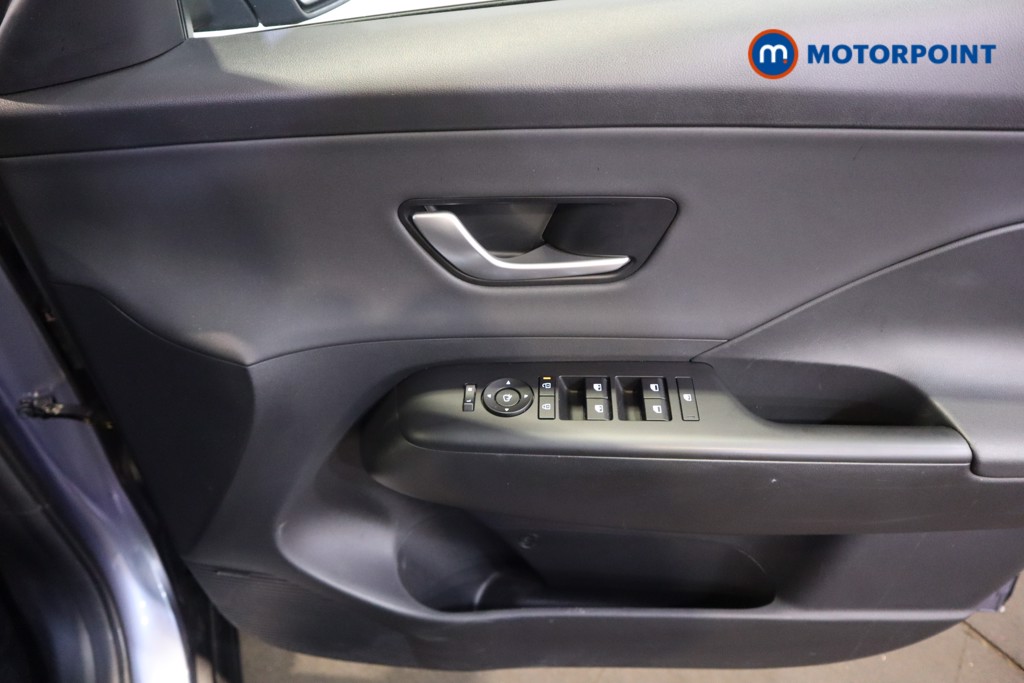 Hyundai Kona Ultimate Automatic Petrol-Electric Hybrid SUV - Stock Number (1610894) - 9th supplementary image