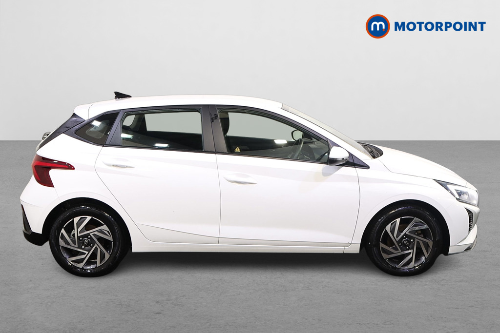 Hyundai I20 Advance Automatic Petrol Hatchback - Stock Number (1610962) - Drivers side