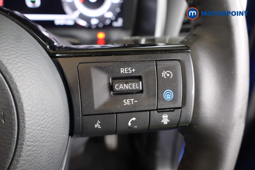 Nissan Qashqai N-Connecta Manual Petrol SUV - Stock Number (1611243) - 13th supplementary image