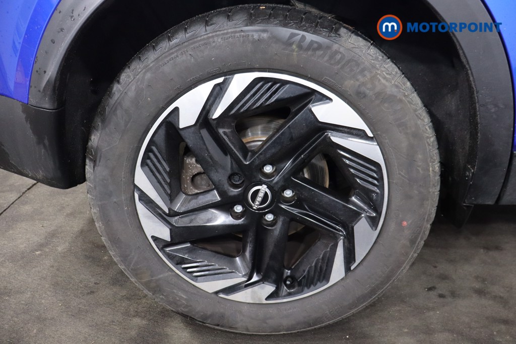Nissan Qashqai N-Connecta Manual Petrol SUV - Stock Number (1611243) - 25th supplementary image