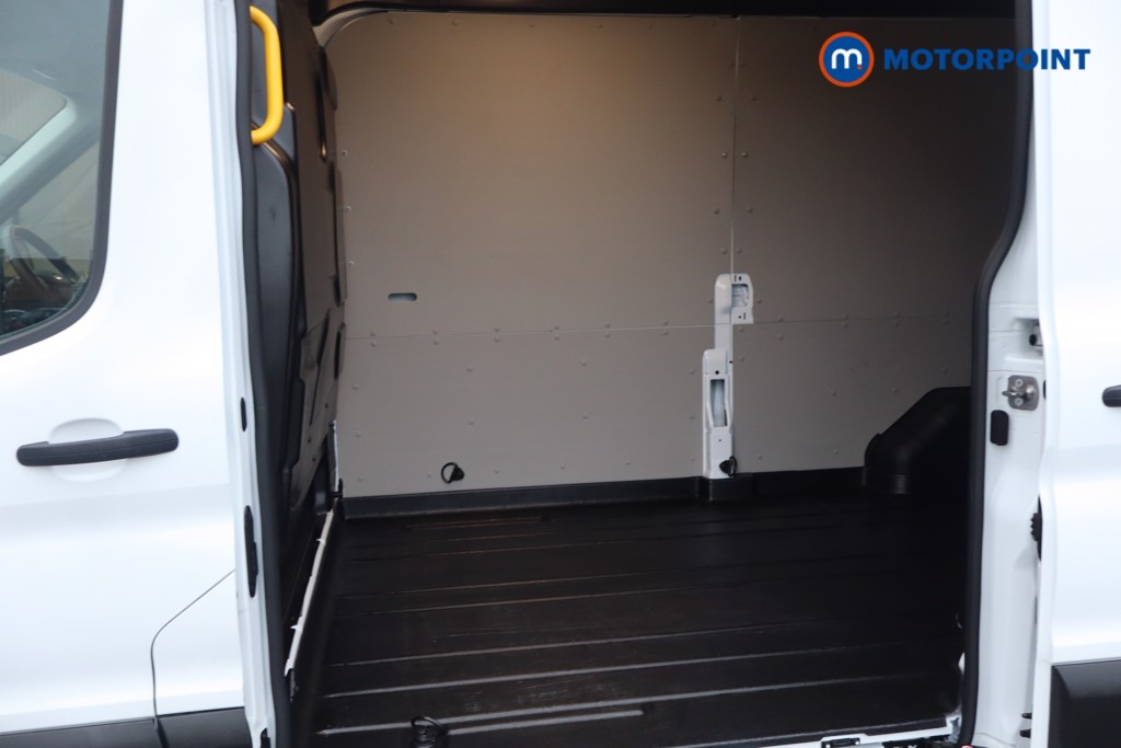 Ford Transit Limited Automatic Diesel Medium Roof Van - Stock Number (1611451) - 4th supplementary image