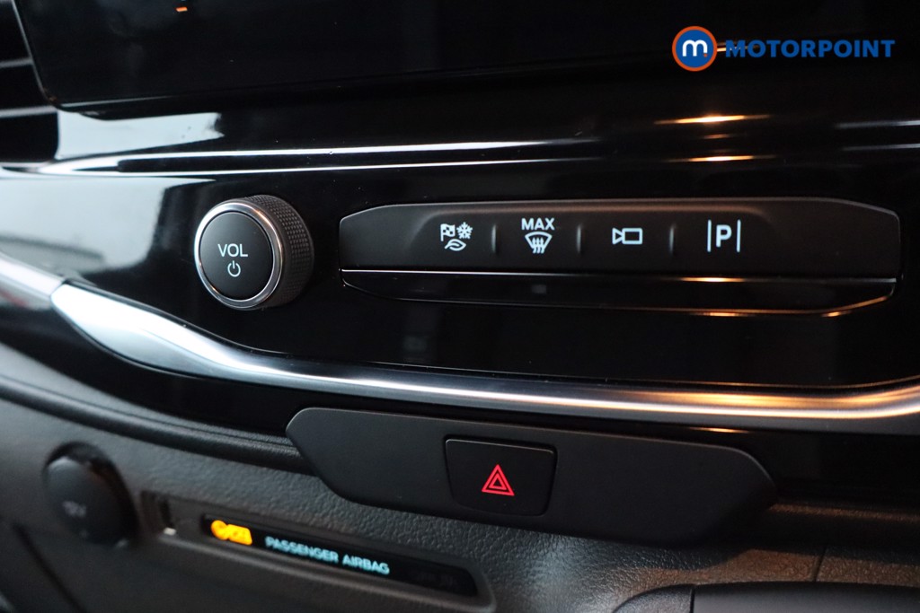 Ford Transit Limited Automatic Diesel Medium Roof Van - Stock Number (1611451) - 22nd supplementary image