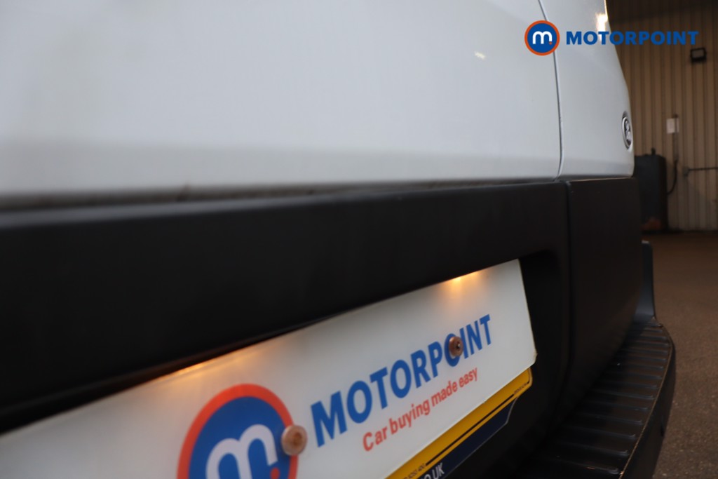 Ford Transit Limited Automatic Diesel Medium Roof Van - Stock Number (1611451) - 35th supplementary image