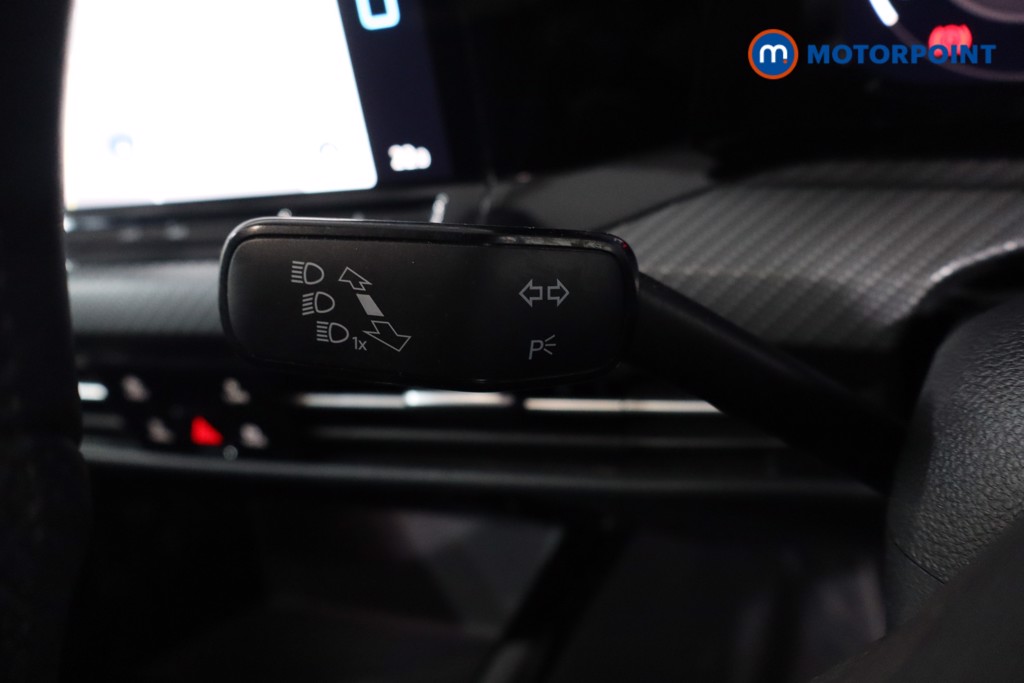 Volkswagen Golf R-Line Manual Petrol Hatchback - Stock Number (1611533) - 14th supplementary image