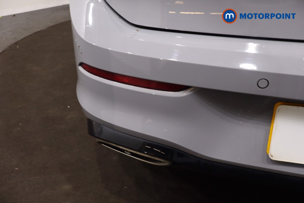 Volkswagen Golf R-Line Manual Petrol Hatchback - Stock Number (1611533) - 39th supplementary image