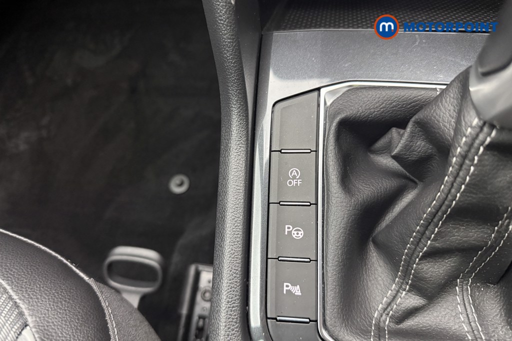 Volkswagen Tiguan R-Line Automatic Petrol SUV - Stock Number (1611555) - 17th supplementary image