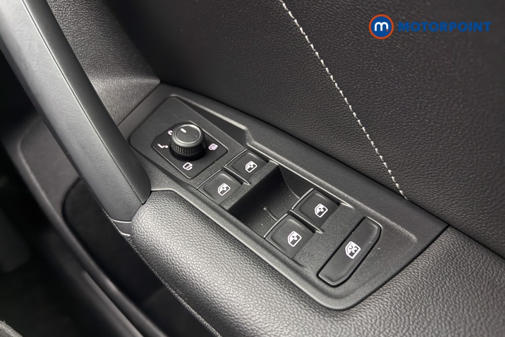 Volkswagen Tiguan R-Line Automatic Petrol SUV - Stock Number (1611555) - 19th supplementary image