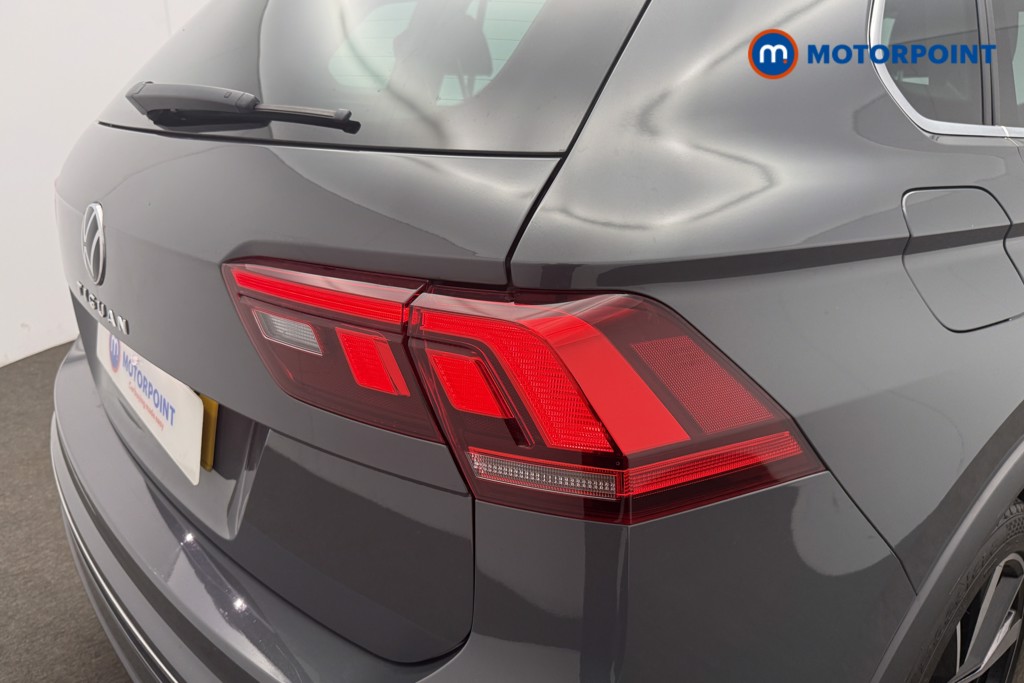 Volkswagen Tiguan R-Line Automatic Petrol SUV - Stock Number (1611555) - 22nd supplementary image