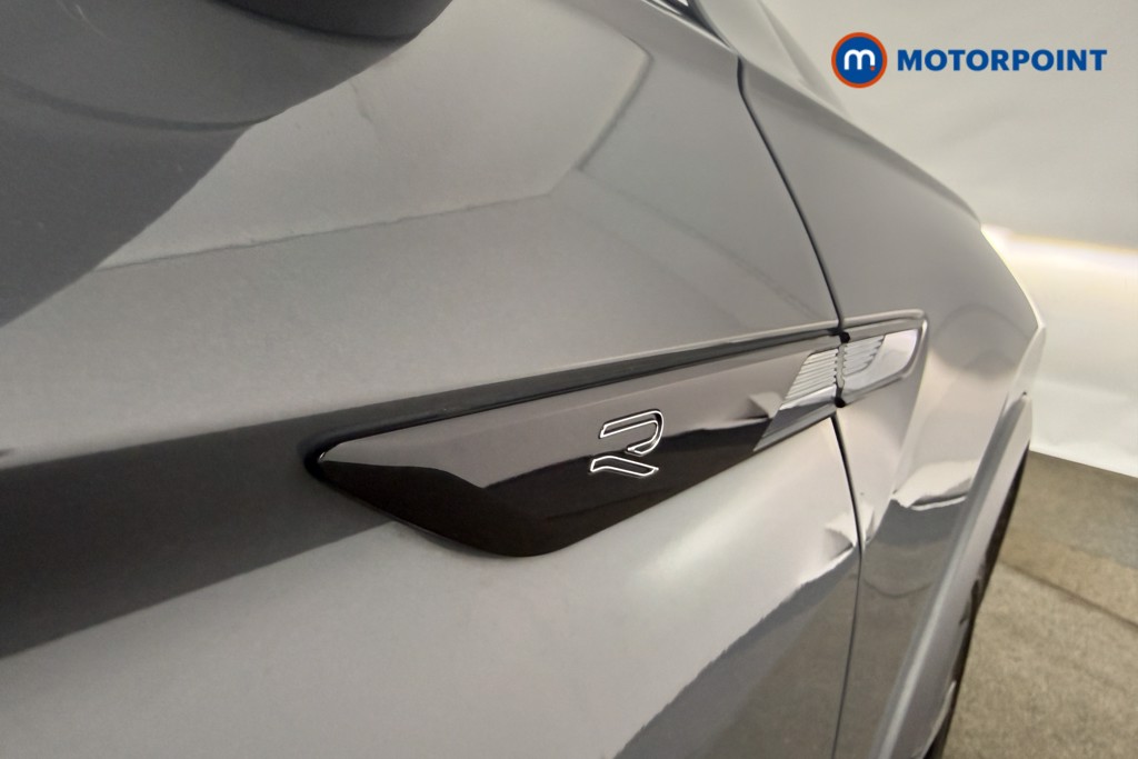 Volkswagen Tiguan R-Line Automatic Petrol SUV - Stock Number (1611555) - 23rd supplementary image