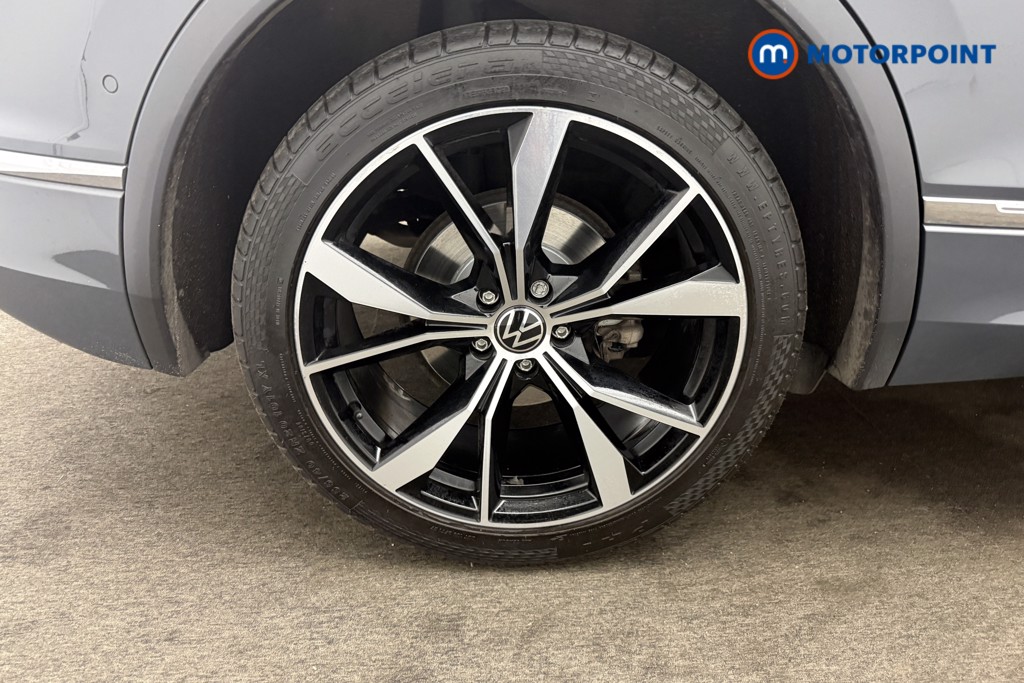 Volkswagen Tiguan R-Line Automatic Petrol SUV - Stock Number (1611555) - 28th supplementary image