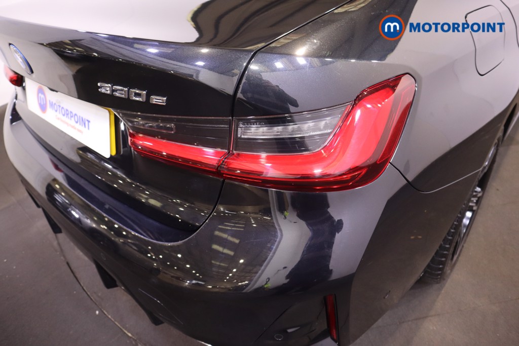 BMW 3 Series M Sport Automatic Petrol Plug-In Hybrid Saloon - Stock Number (1611588) - 26th supplementary image