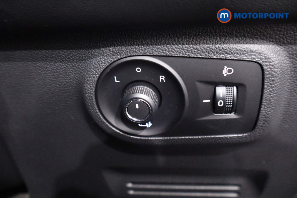 Mg Motor Uk ZS Exclusive Manual Petrol SUV - Stock Number (1611934) - 17th supplementary image