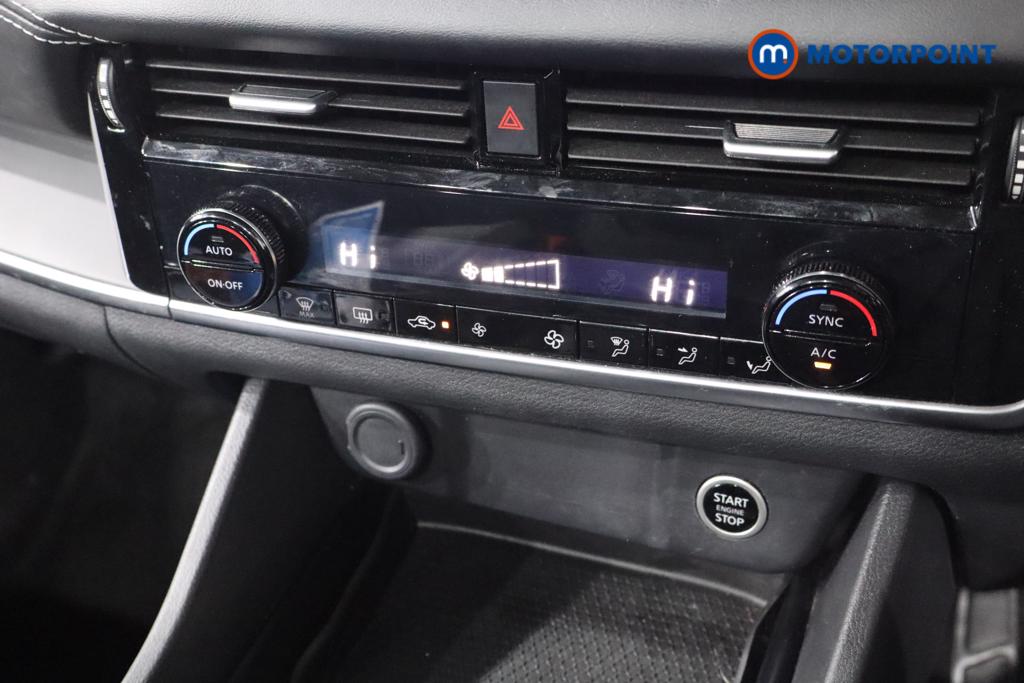 Nissan Qashqai Acenta Premium Automatic Petrol SUV - Stock Number (1612032) - 4th supplementary image