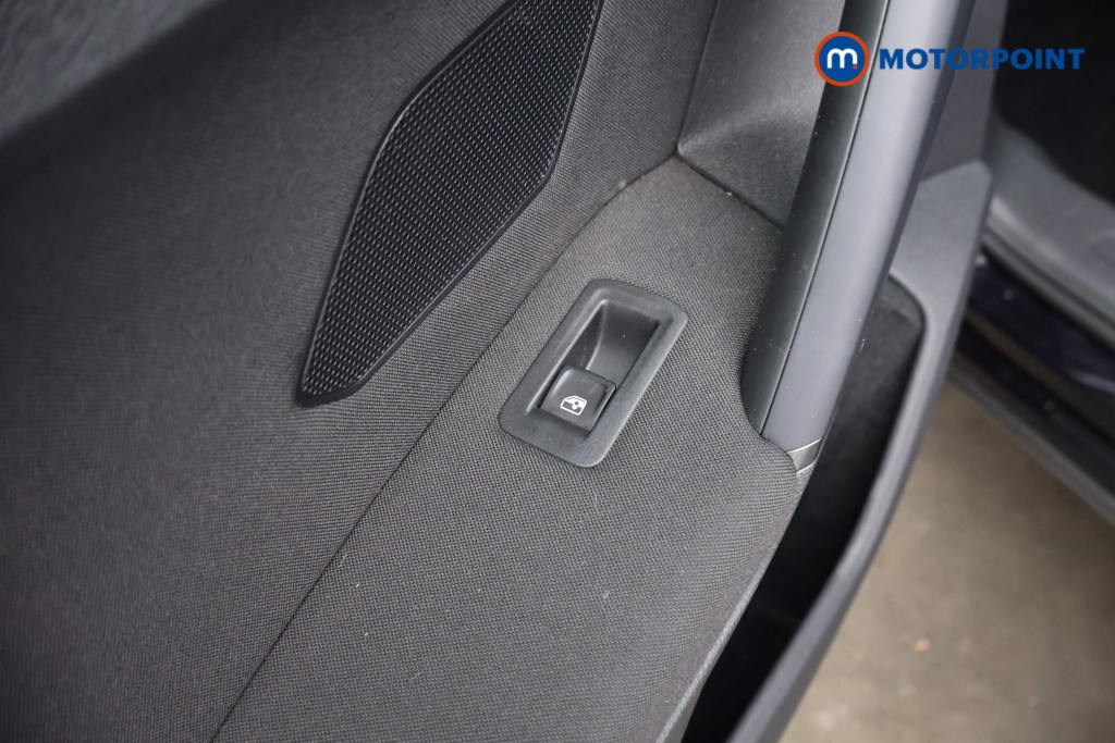 Volkswagen Tiguan Match Automatic Petrol SUV - Stock Number (1612115) - 33rd supplementary image