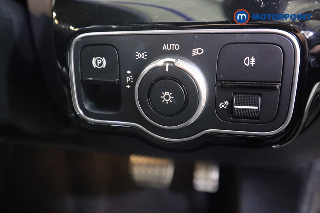 Mercedes-Benz A Class Amg Line Executive Edition Automatic Petrol Plug-In Hybrid Saloon - Stock Number (1612150) - 12th supplementary image