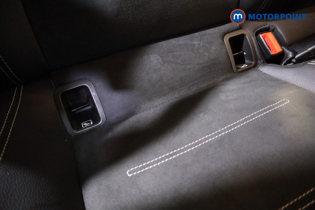 Mercedes-Benz A Class Amg Line Executive Edition Automatic Petrol Plug-In Hybrid Saloon - Stock Number (1612150) - 20th supplementary image