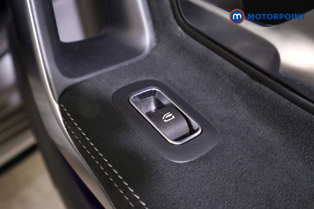 Mercedes-Benz A Class Amg Line Executive Edition Automatic Petrol Plug-In Hybrid Saloon - Stock Number (1612150) - 22nd supplementary image