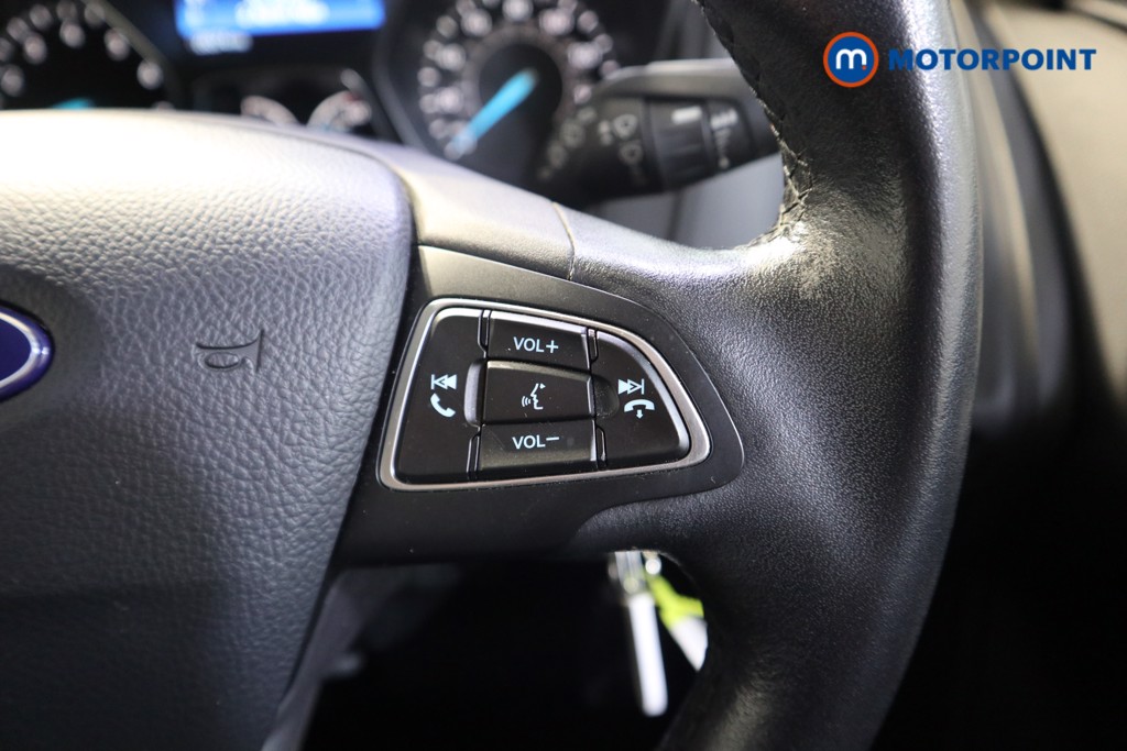 Ford Focus Zetec Edition Manual Petrol Hatchback - Stock Number (1612386) - 4th supplementary image