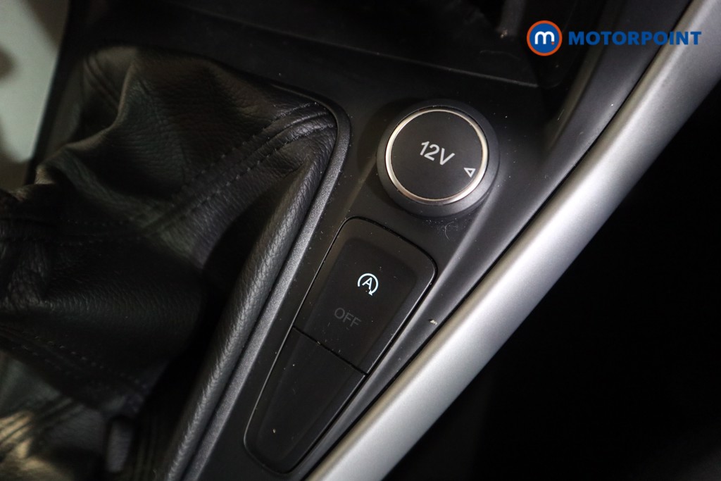Ford Focus Zetec Edition Manual Petrol Hatchback - Stock Number (1612386) - 9th supplementary image