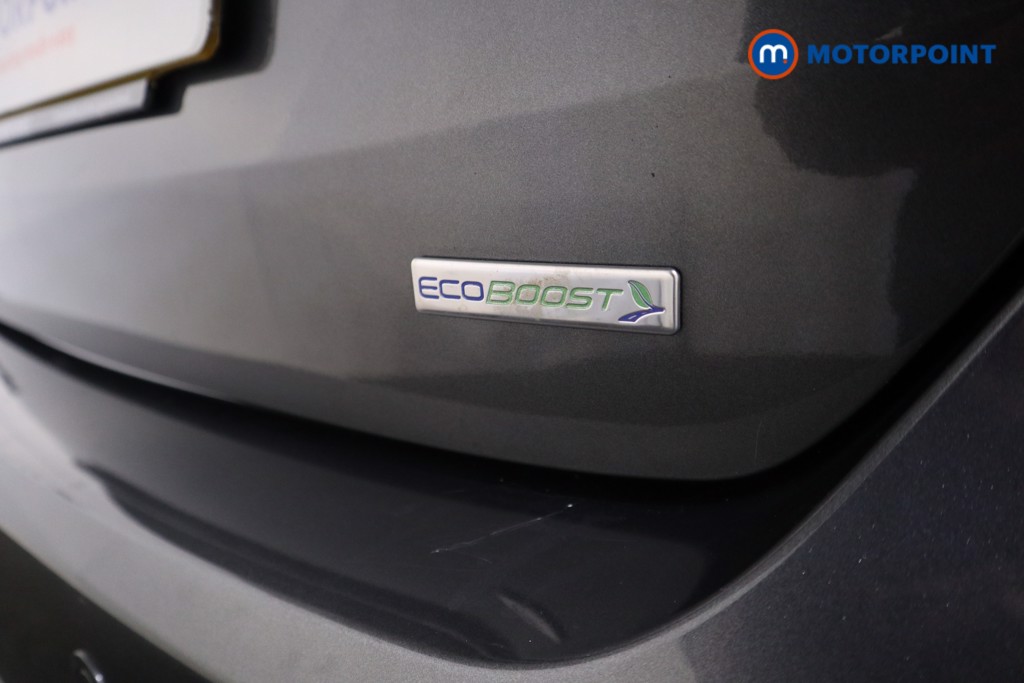 Ford Focus Zetec Edition Manual Petrol Hatchback - Stock Number (1612386) - 26th supplementary image