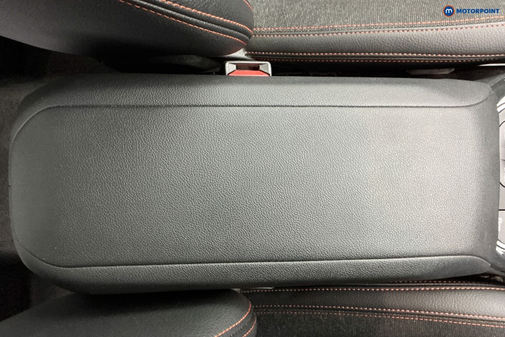 BMW 2 Series Sport Manual Petrol Saloon - Stock Number (1612823) - 16th supplementary image