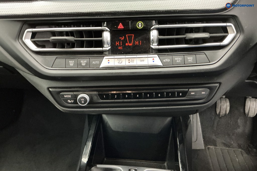 BMW 2 Series Sport Manual Petrol Saloon - Stock Number (1612823) - 19th supplementary image