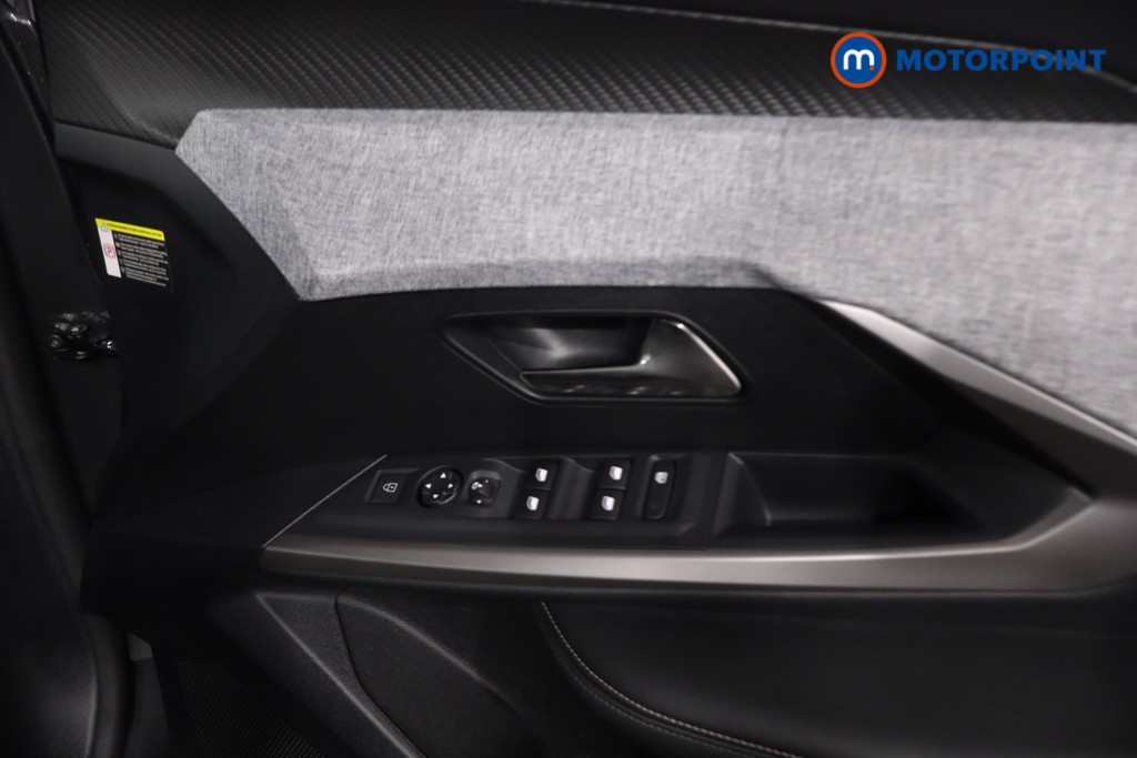 Peugeot 5008 Allure Automatic Petrol SUV - Stock Number (1612880) - 23rd supplementary image