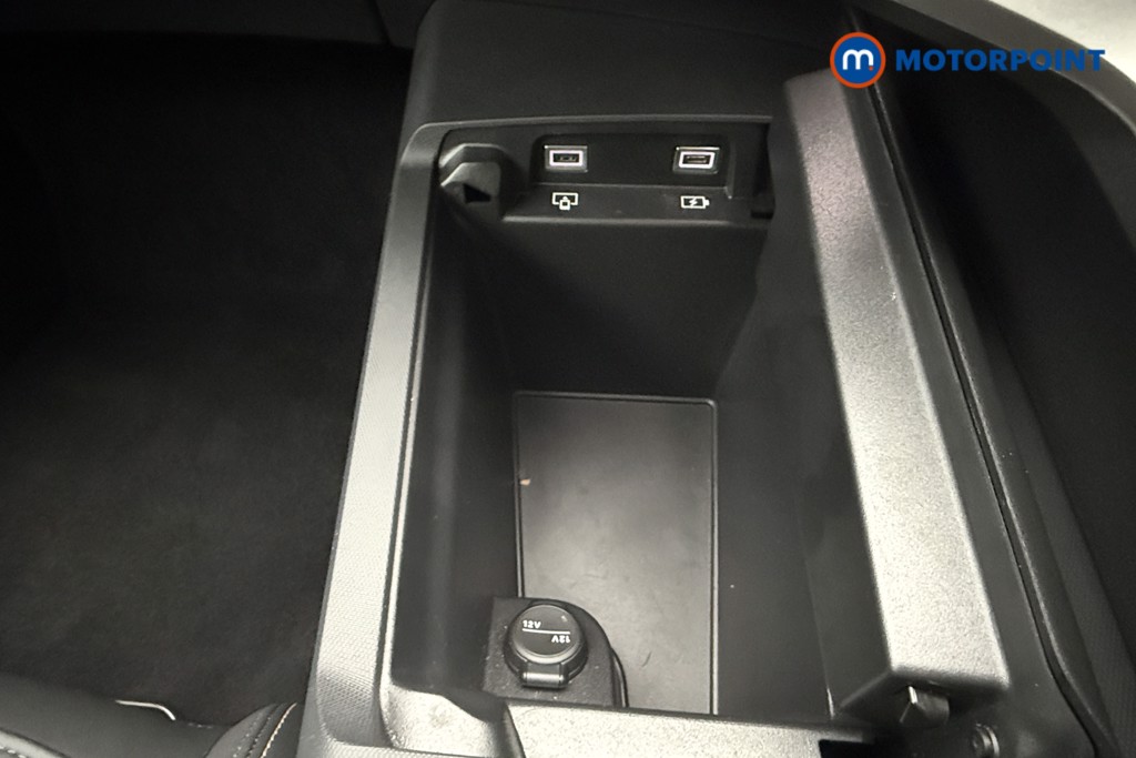 Peugeot 5008 Allure Automatic Petrol SUV - Stock Number (1612883) - 17th supplementary image