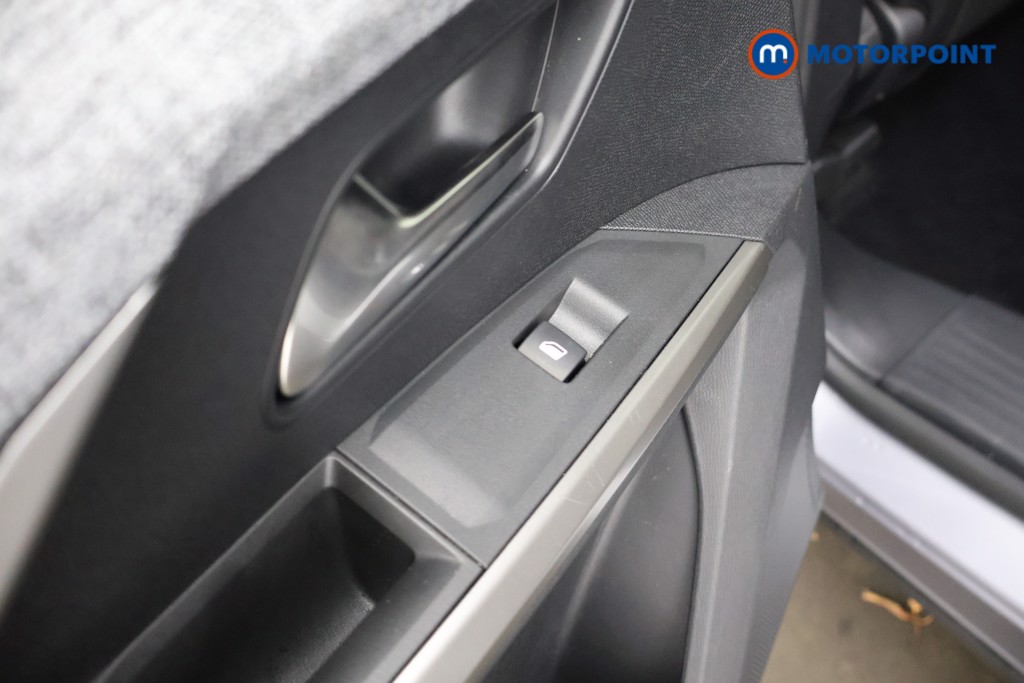 Peugeot 5008 Allure Automatic Petrol SUV - Stock Number (1612885) - 34th supplementary image