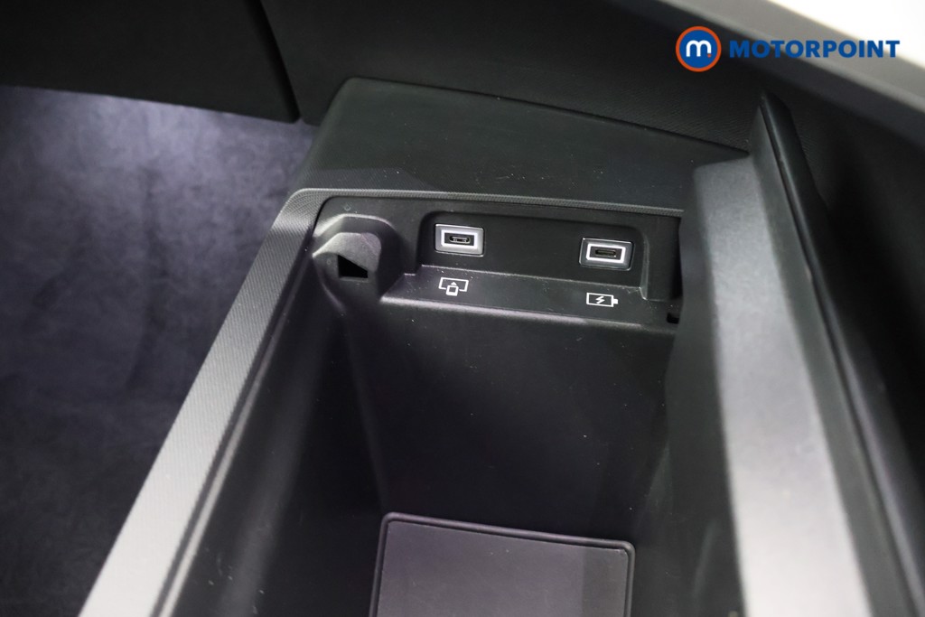 Peugeot 5008 Allure Automatic Petrol SUV - Stock Number (1612915) - 17th supplementary image