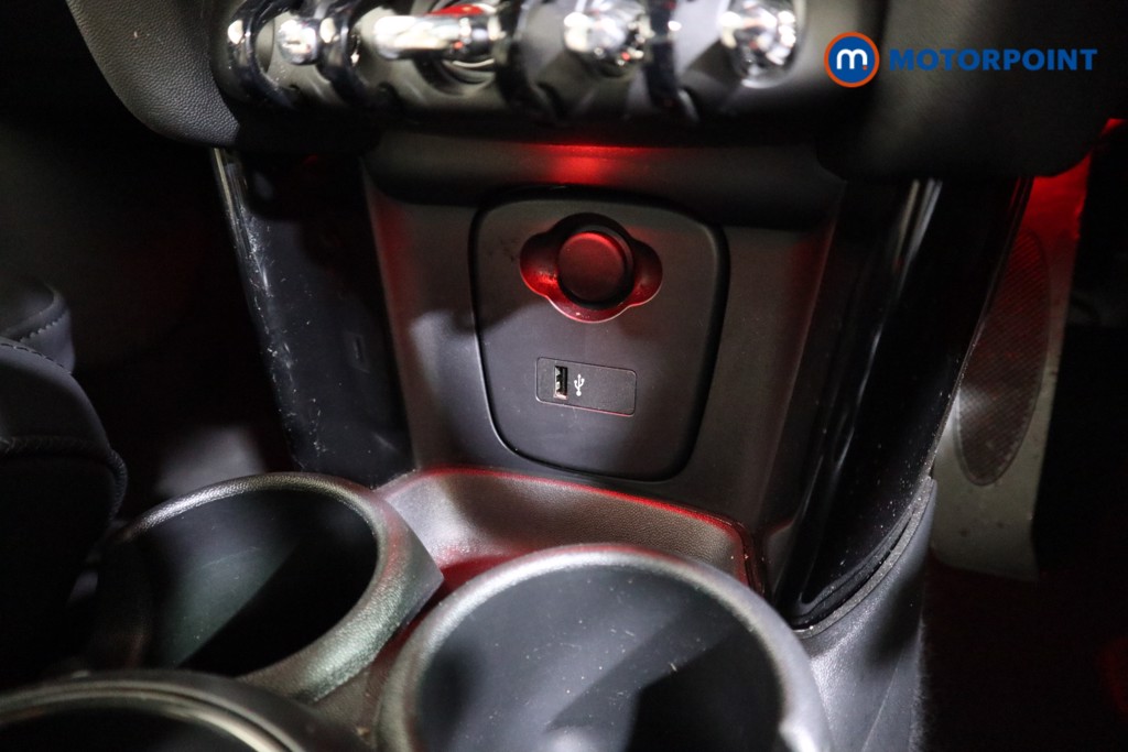 Mini Hatchback Cooper Exclusive Automatic Petrol Hatchback - Stock Number (1612961) - 9th supplementary image